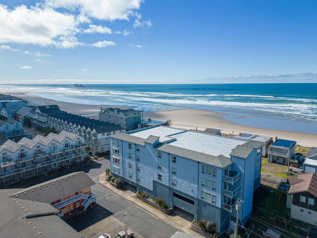 300 N PACIFIC ST UNIT 37, ROCKAWAY BEACH, OR 97136, photo 1 of 29